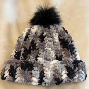 Adirondack Winter Hat - size sm/med - 100% Polyester - black/white/grey